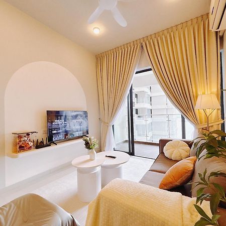 Scenic Country Garden Danga Bay By Lions Bay Apartment Johor Bahru Exterior foto